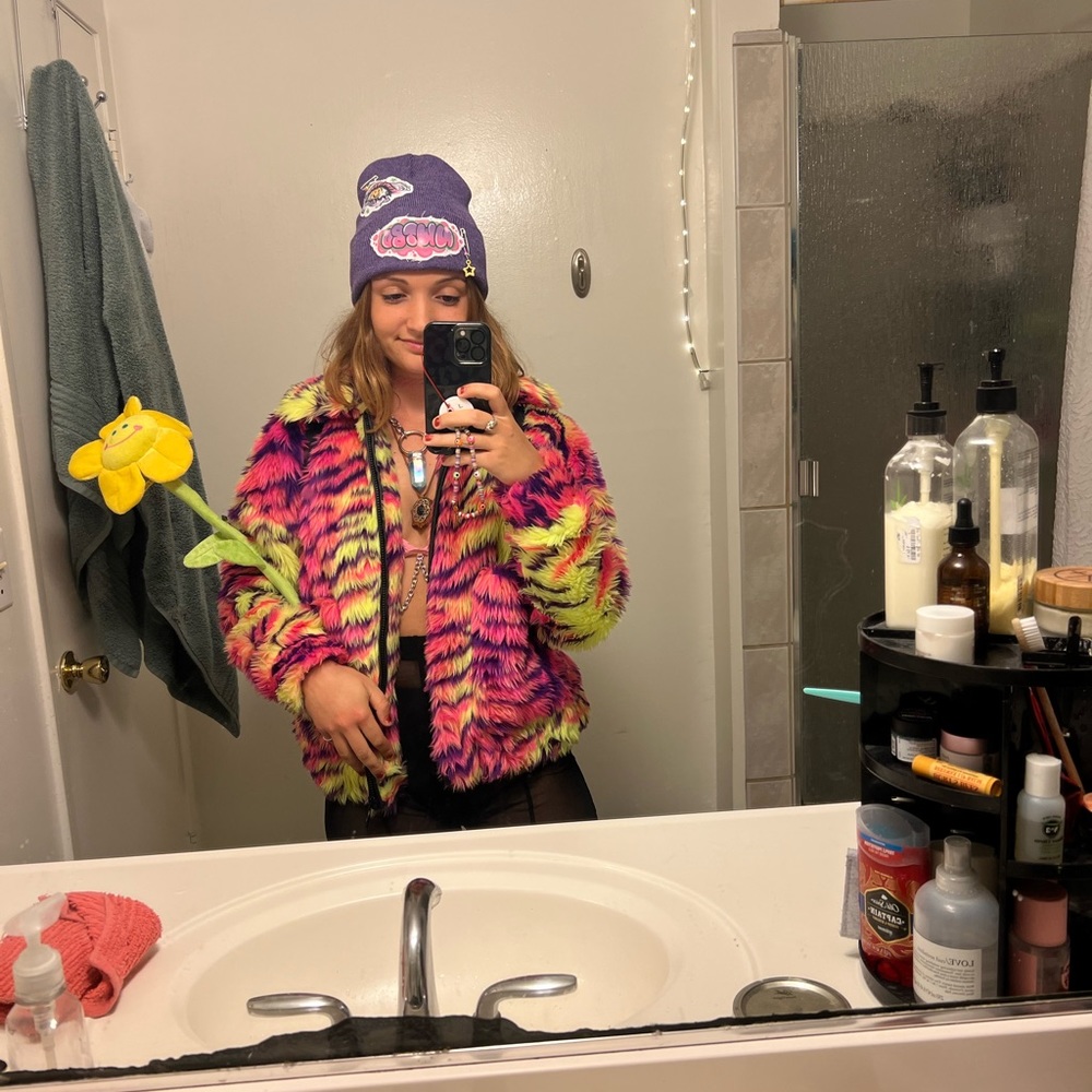 Meet your Posher, Lauren